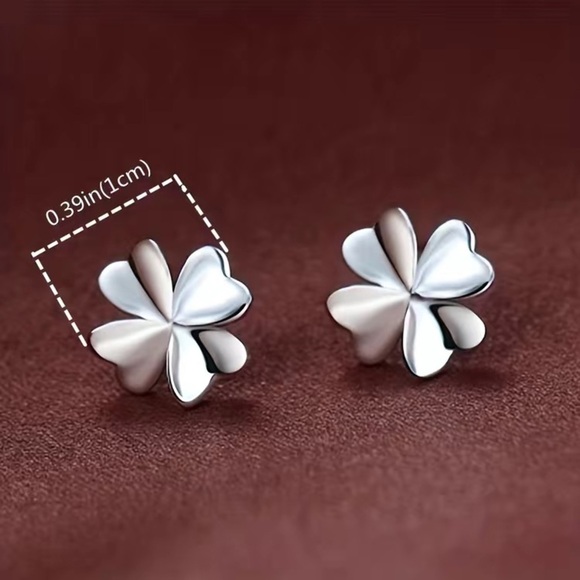 Lucky Four-Leaf Clover Stud Earrings - Picture 8 of 8